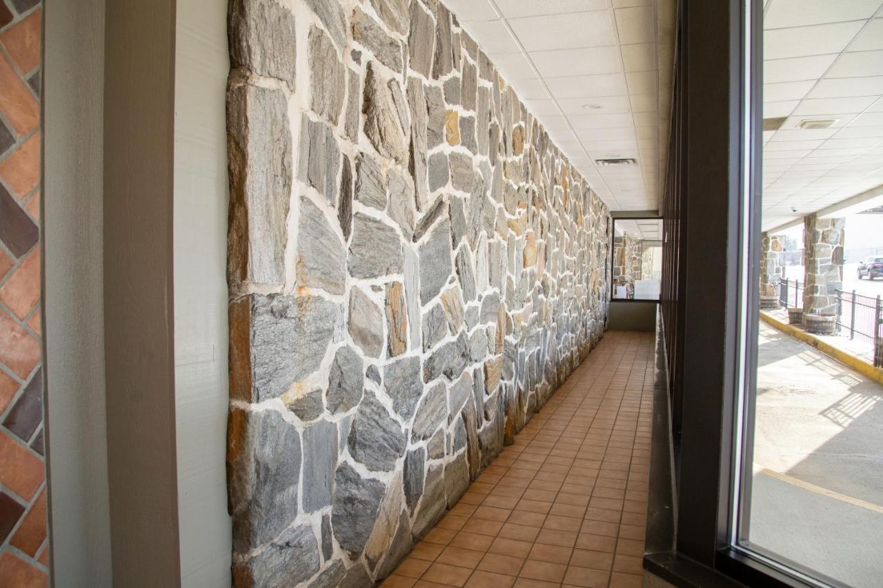 The Stables Inn & Suites Salem Eksteriør bilde